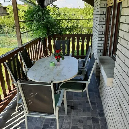 Pocitniska Hiska V Dolini Miru Bogojina