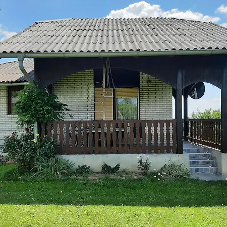 Pocitniska Hiska V Dolini Miru Bogojina